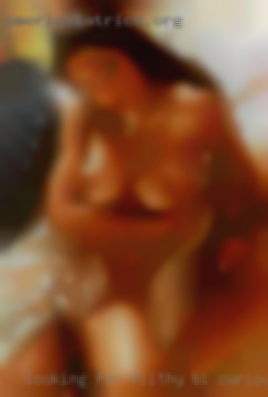 Looking for filthy bi-curious dating sex chats online in Chicago.